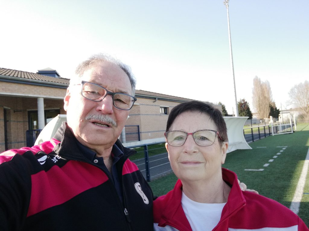 Selfie de Marie France de Sousa et de son mari au stade 